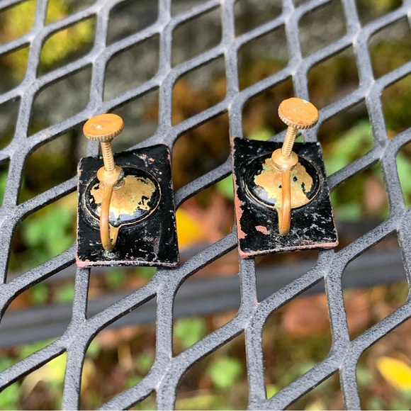 🤩3/$20 Vintage Green Abstract Enamel Earrings Screw Back Modernist Splatter VTG - Picture 5 of 9